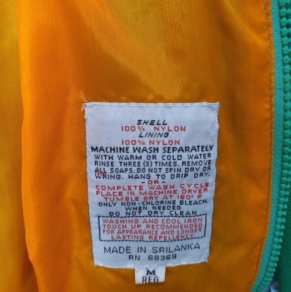 Beautiful Women’s Vintage Rain jacket London fog Size M - Picture 4 of 5